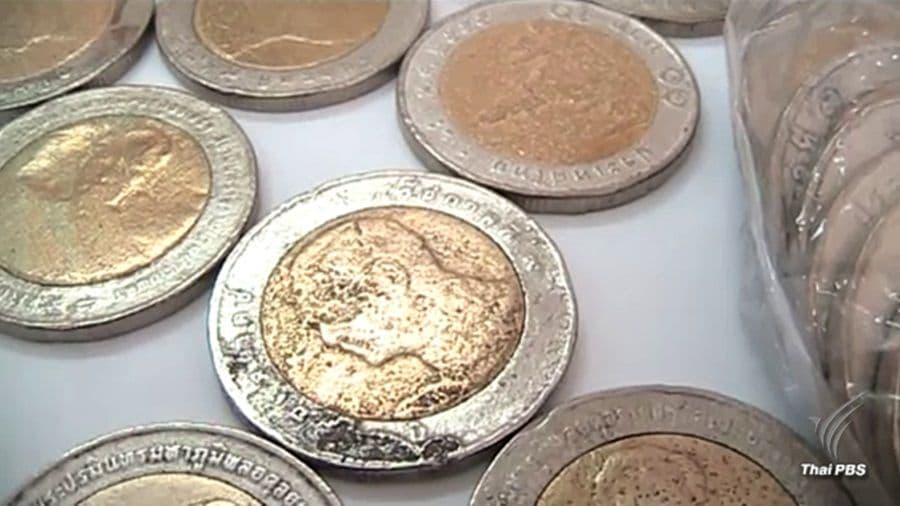 Таиланд. Новости: Следите за сдачей — в Удон Тани нашли фальшивые 10-батовые монеты.