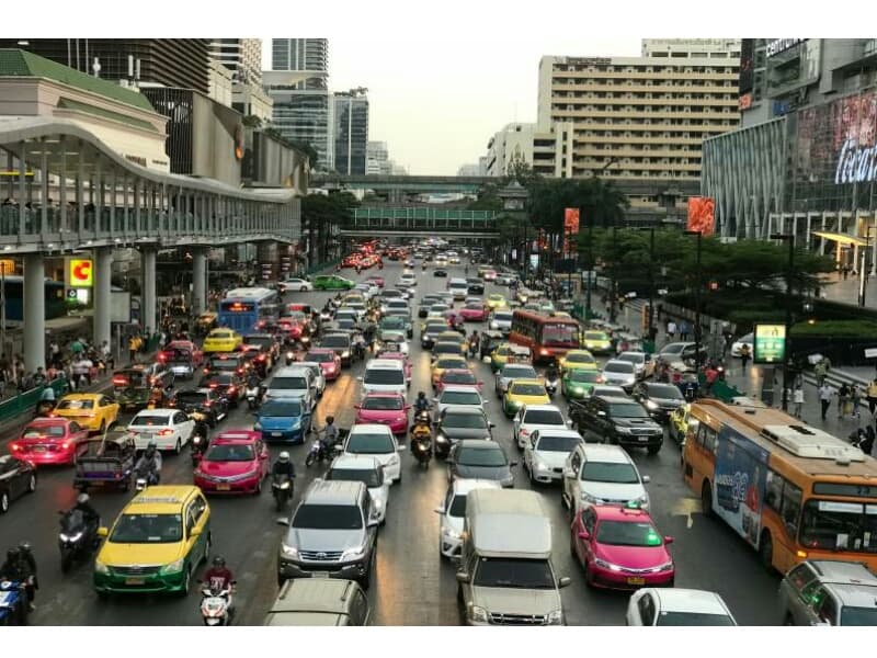 Таиланд вводит штрафные баллы для водителей, чтобы снизить количество ДТП.