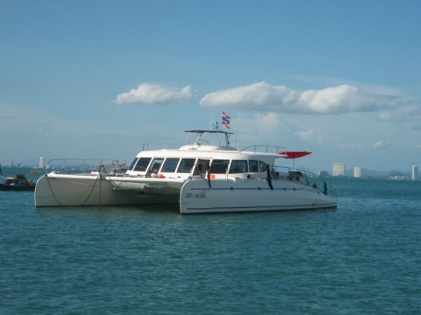 Таиланд. Морская экскурсия в Паттайе - на катамаране VIP класса Serenity.