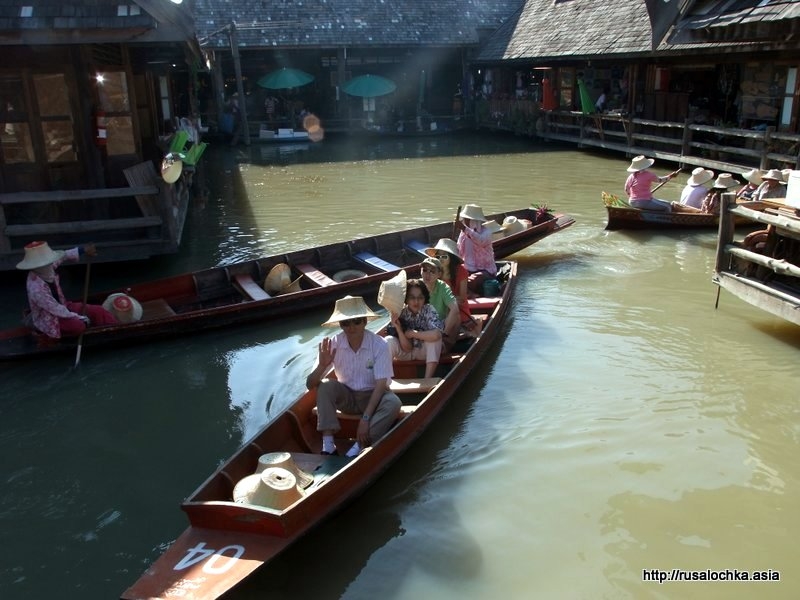 Плавучий рынок в Паттайе и катание на лодке — экскурсия с трансфером