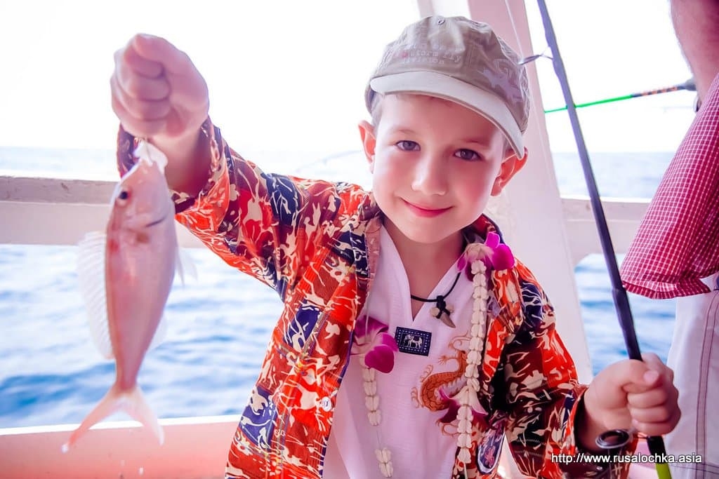 Морская рыбалка в Паттайе. Морская экскурсия «Рыбалка - купалка».